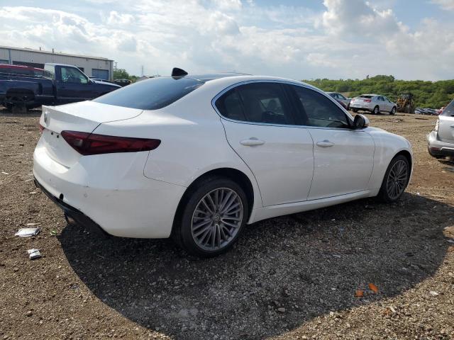  ALFA ROMEO GIULIA 2018 Білий