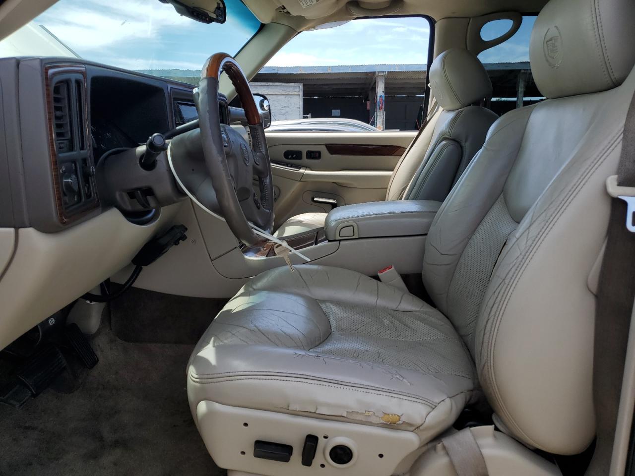 2003 Cadillac Escalade Luxury VIN: 1GYEK63N33R318148 Lot: 58161365