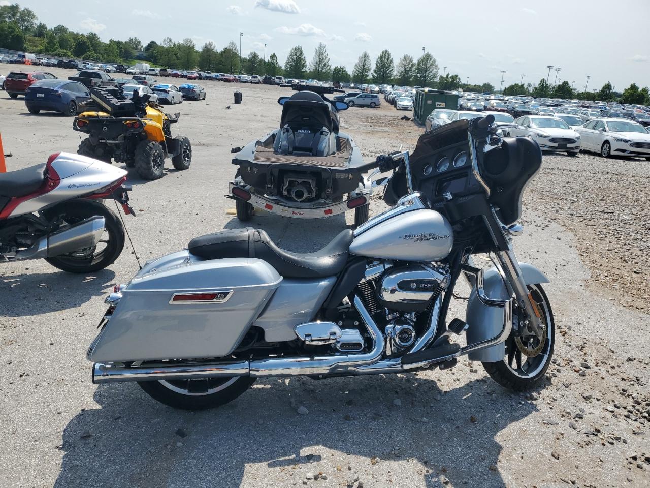 2020 Harley-Davidson Flhx for Sale in Bridgeton, MO - Rear End