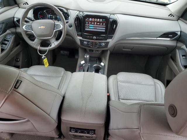  CHEVROLET TRAVERSE 2018 Srebrny