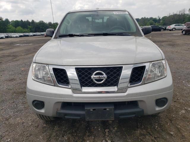  NISSAN FRONTIER 2018 Srebrny