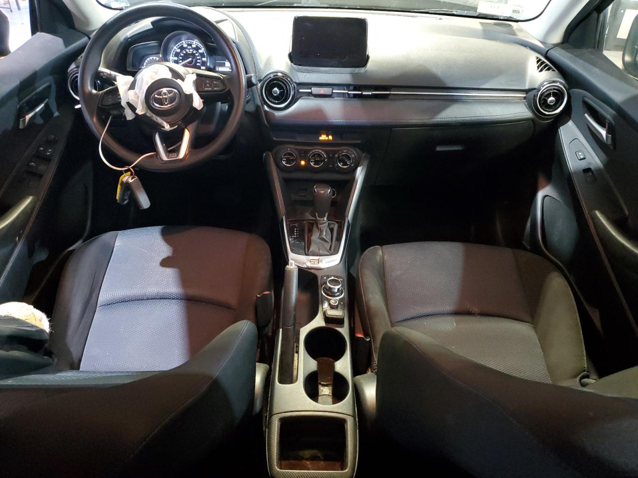 2020 Toyota Yaris Le VIN: 3MYDLBJV9LY701100 Lot: 56877015
