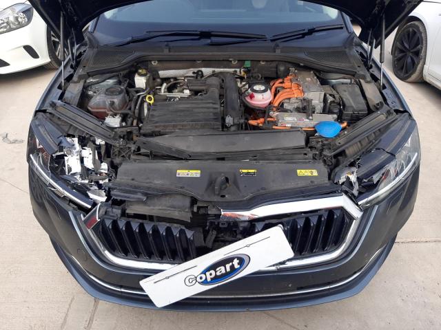 2021 SKODA OCTAVIA SE