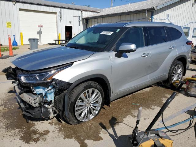  TOYOTA HIGHLANDER 2023 Srebrny