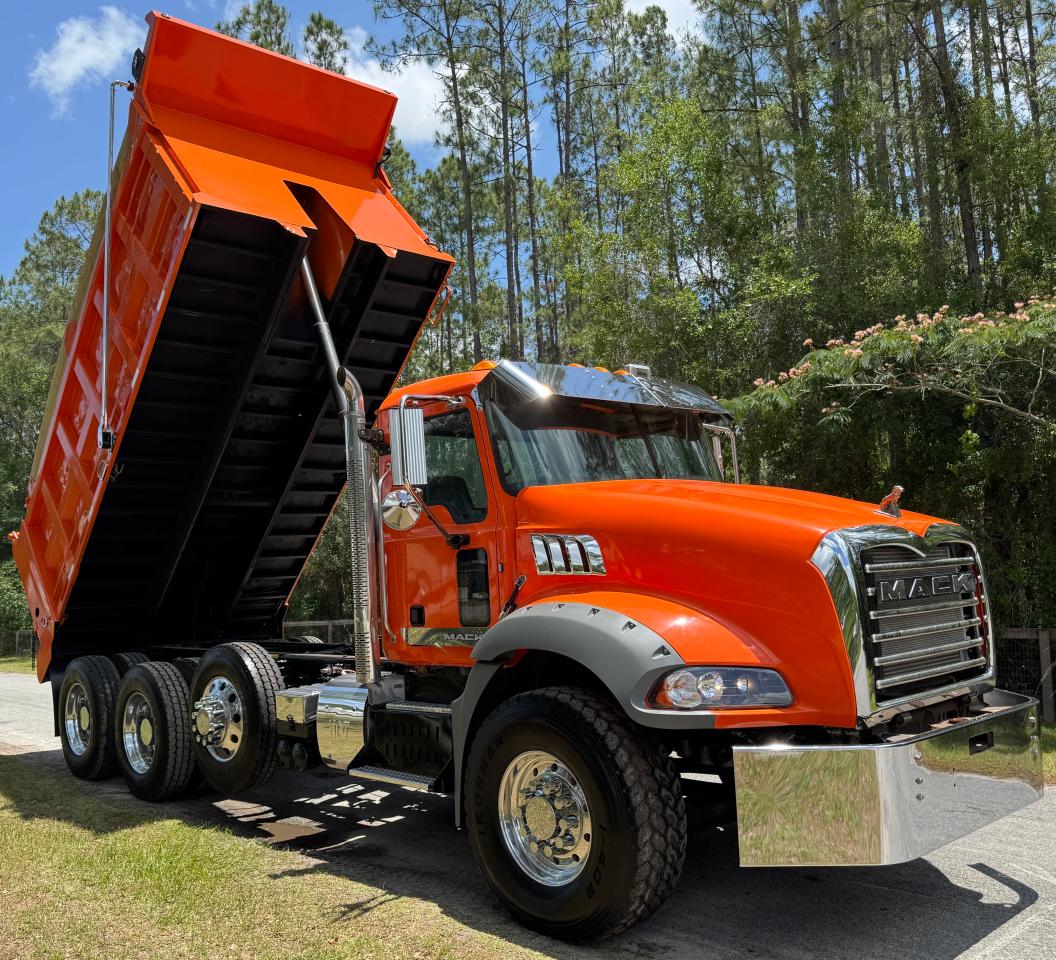 2016 Mack 800 Gu800 for Sale in Ocala, FL - Normal Wear