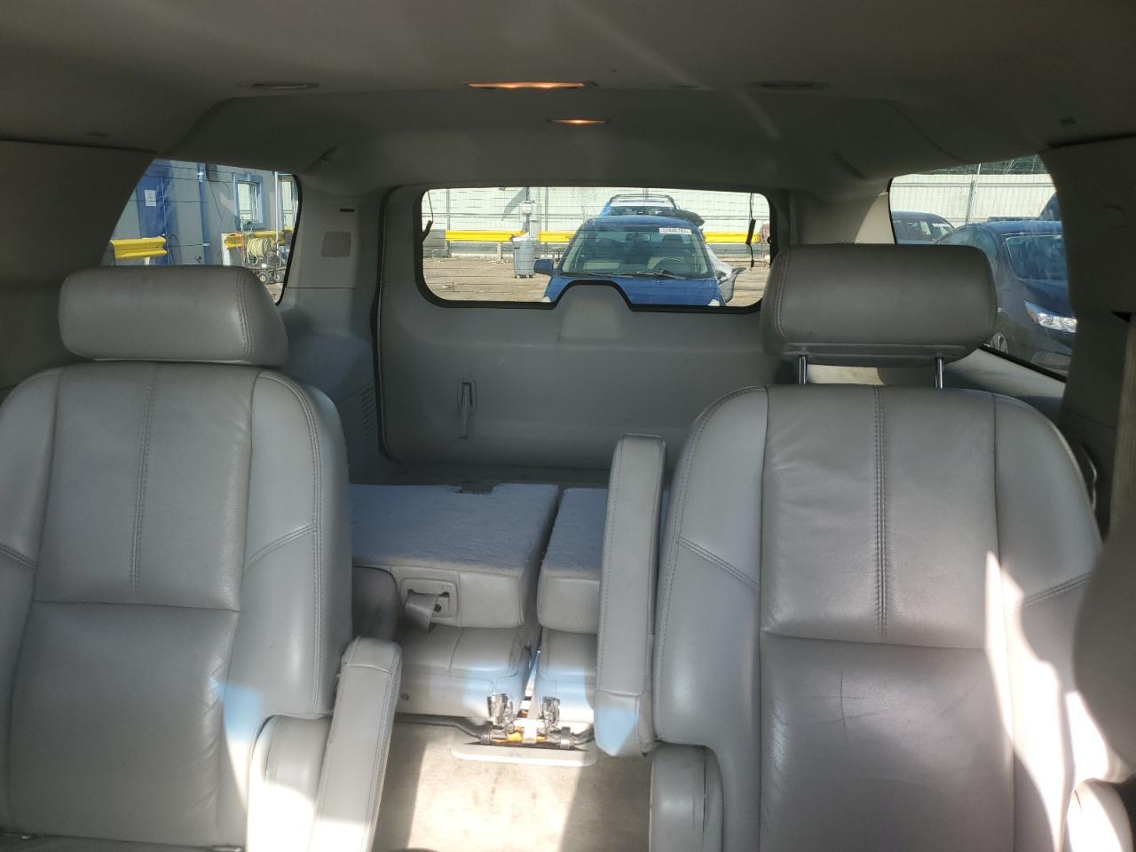 2007 Chevrolet Suburban K1500 VIN: 3GNFK16377G239635 Lot: 55849405