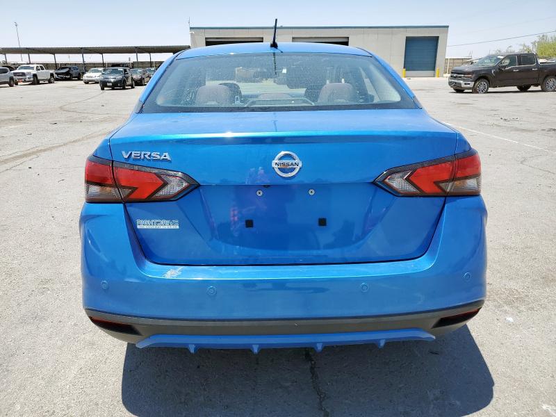  NISSAN VERSA 2022 Синий