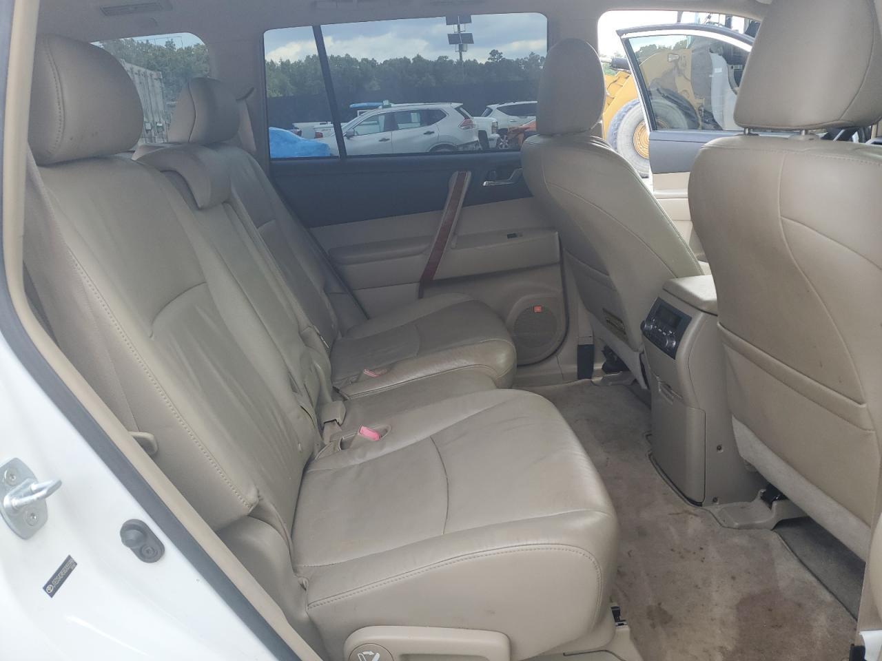2008 Toyota Highlander Limited VIN: JTEDS42A582055998 Lot: 56377675