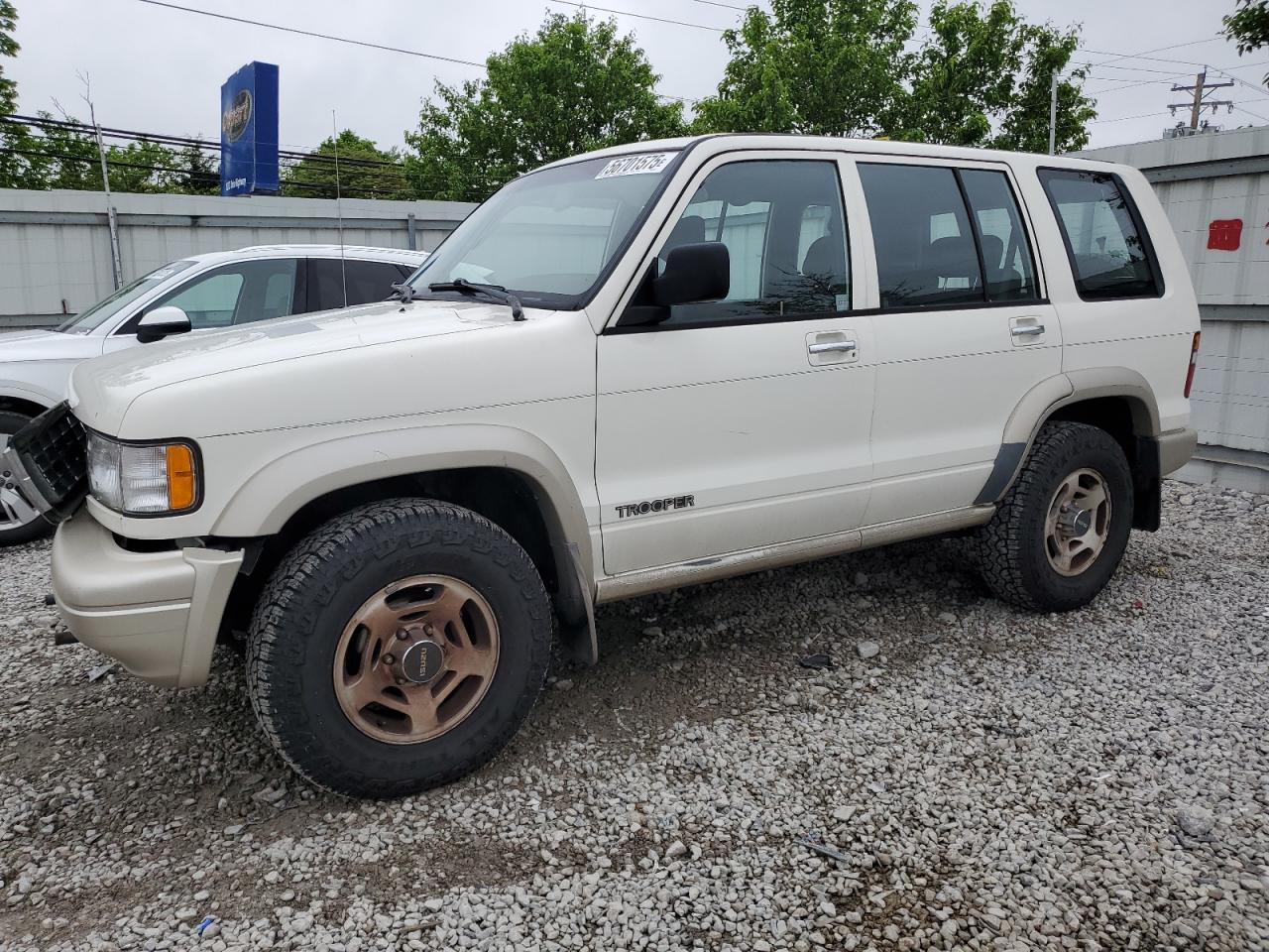 1997 Isuzu Trooper S for Sale in Walton, KY - Front End