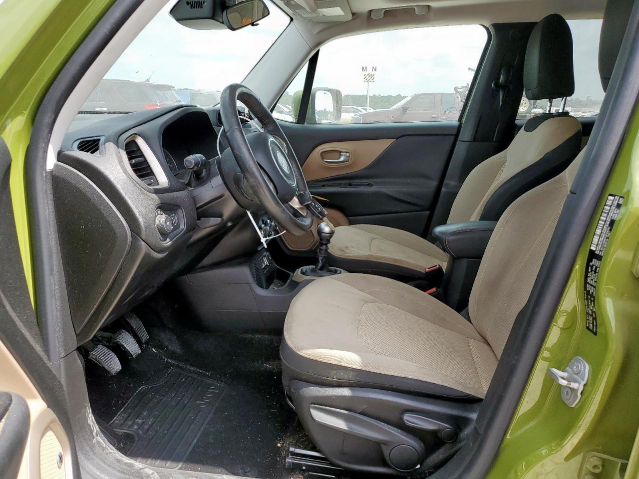 2016 Jeep Renegade Latitude VIN: ZACCJABWXGPC84761 Lot: 57351695