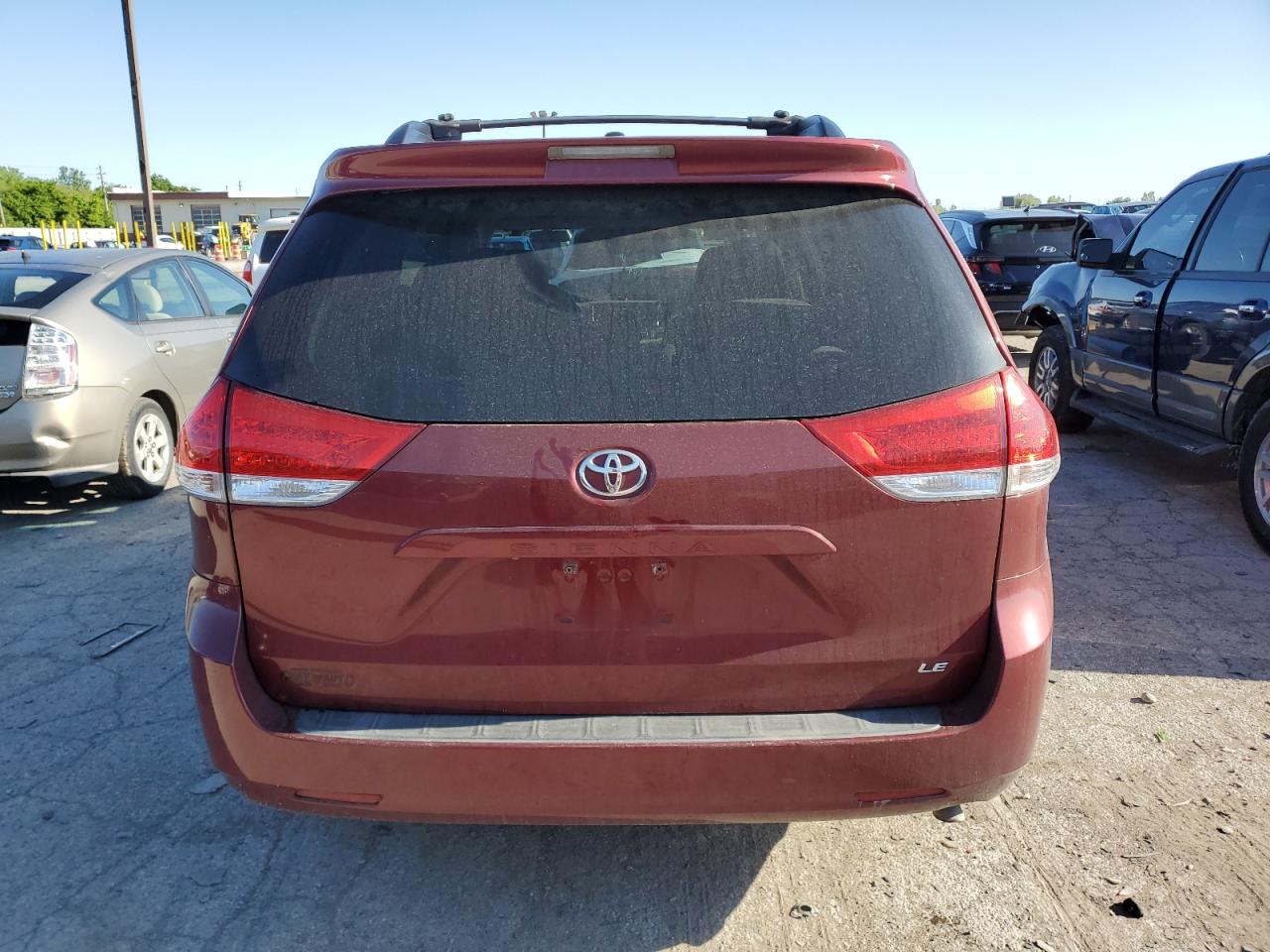 2011 Toyota Sienna Le VIN: 5TDKK3DC2BS045143 Lot: 57962795