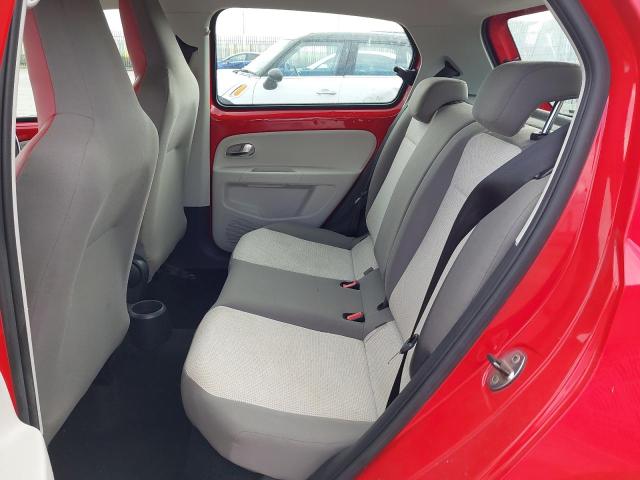 2013 VOLKSWAGEN HIGH UP