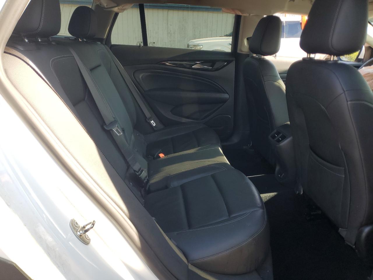2019 Buick Regal Tourx Essence VIN: W04GV8SX3K1024843 Lot: 58827015