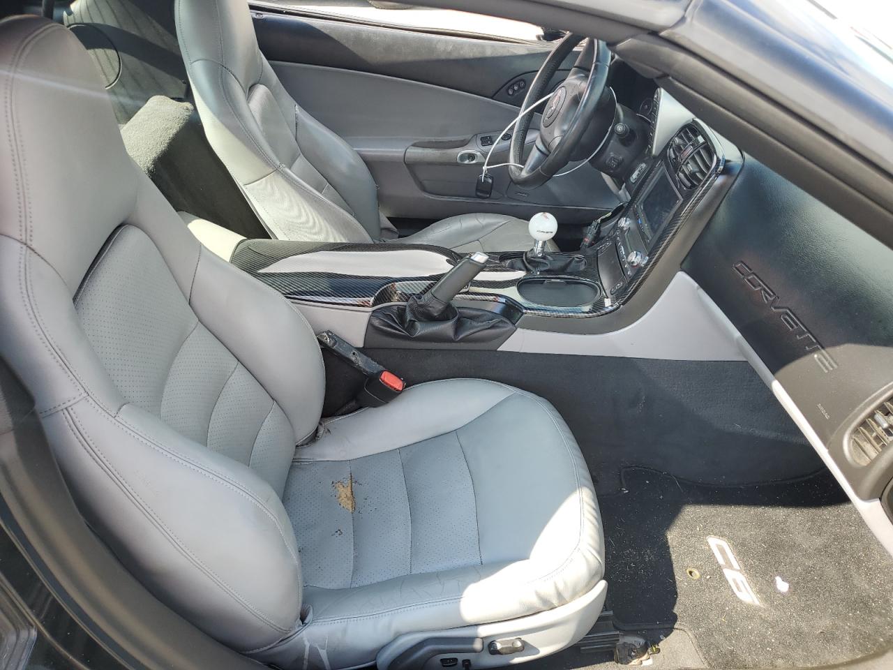 2005 Chevrolet Corvette VIN: 1G1YY24U955107412 Lot: 56670435