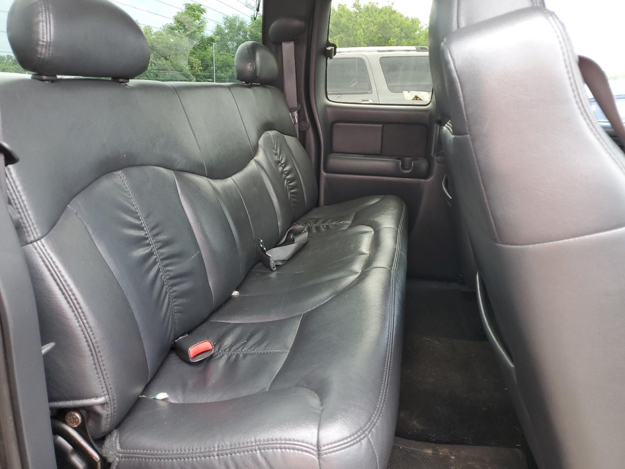 2000 Chevrolet Silverado K1500 VIN: 2GCEK19T4Y1402932 Lot: 58575645