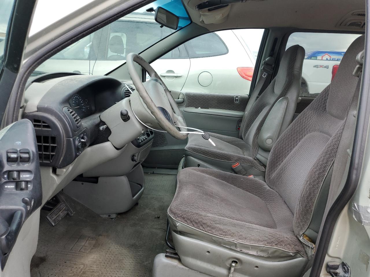 1999 Dodge Grand Caravan Se VIN: 1B4GT44L0XB893221 Lot: 56673125