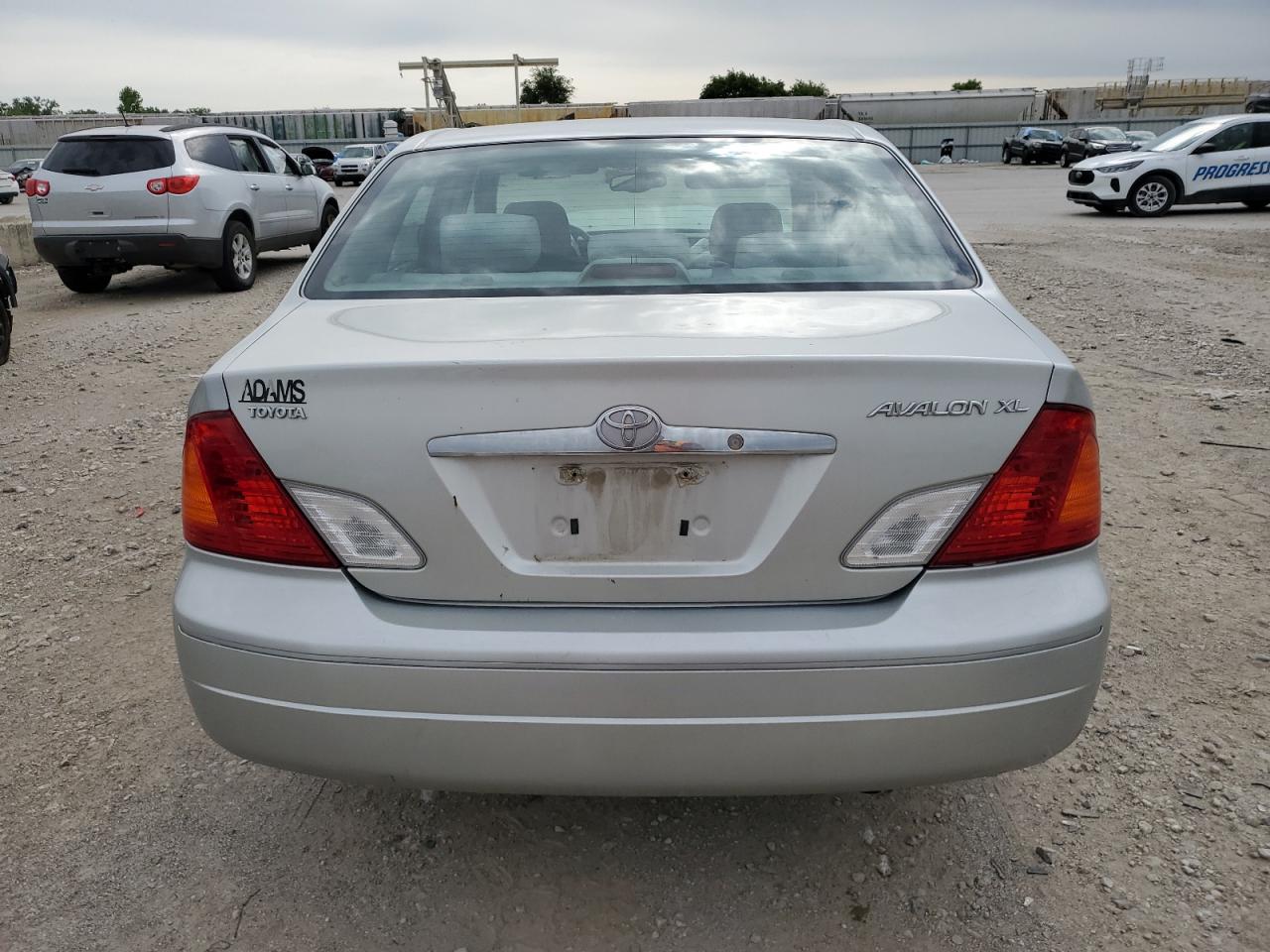 2002 Toyota Avalon Xl VIN: 4T1BF28B12U225205 Lot: 58370775