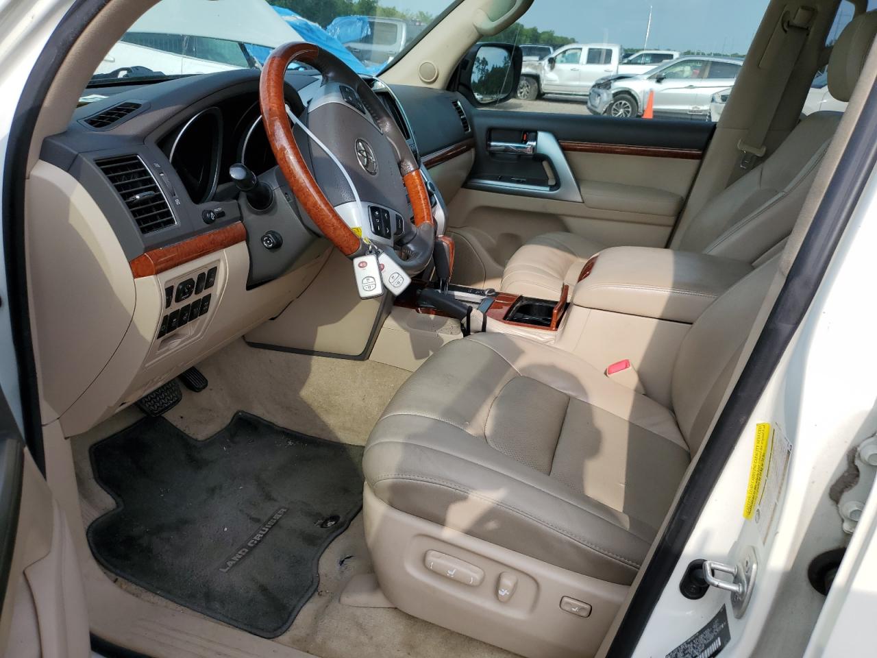 2013 Toyota Land Cruiser VIN: JTMHY7AJ8D4012617 Lot: 58015025