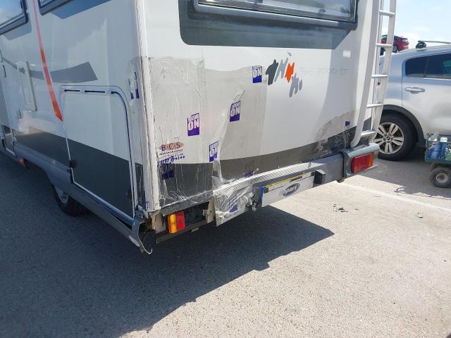 2004 MERCEDES BENZ MOTORHOME
