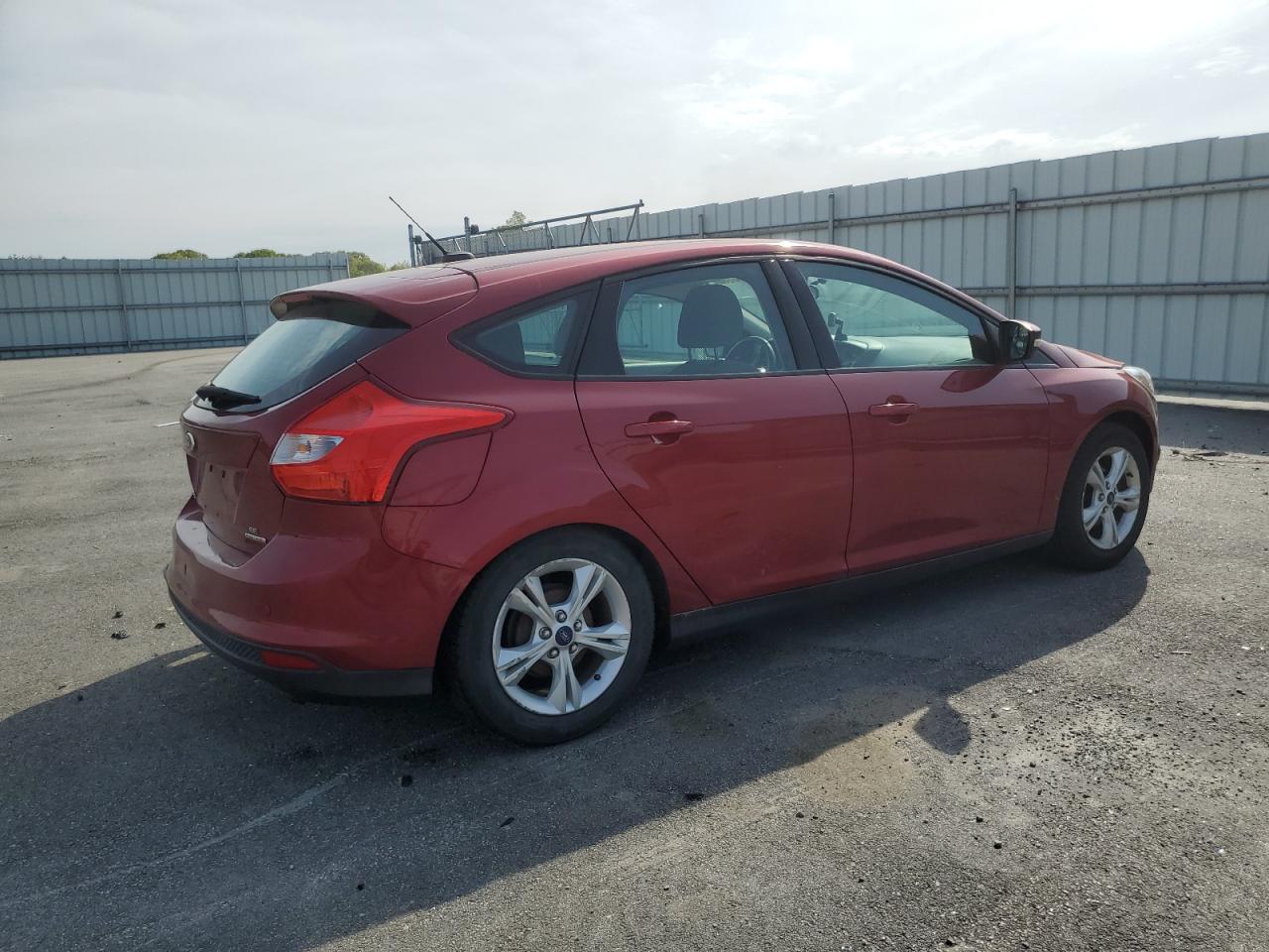 2014 Ford Focus Se VIN: 1FADP3K24EL395289 Lot: 56748865