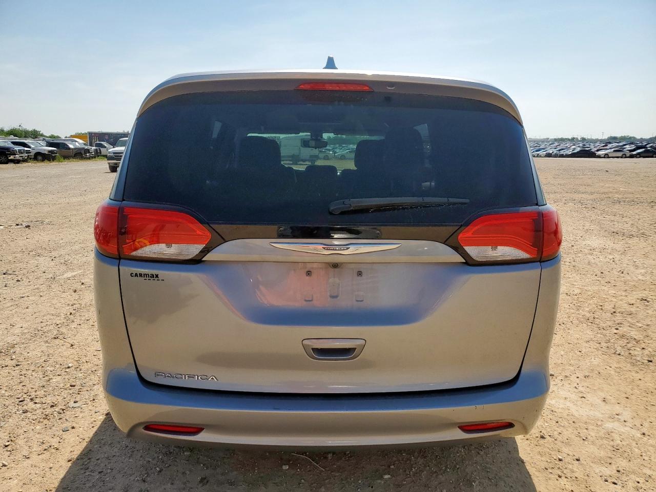 2017 Chrysler Pacifica Touring VIN: 2C4RC1DG4HR516522 Lot: 56920745