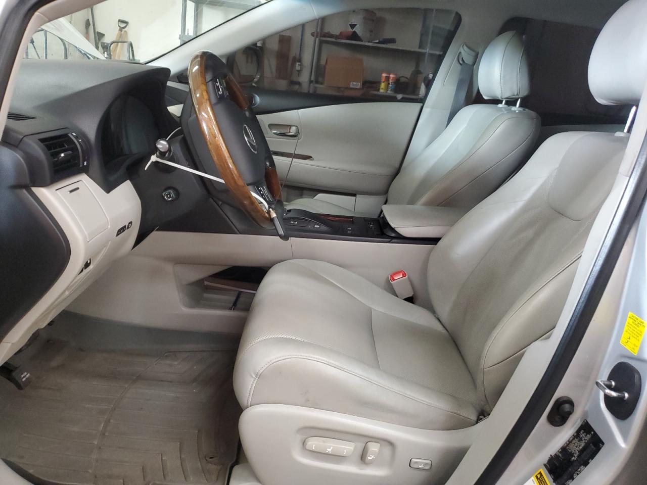 2010 Lexus RX - Image 7