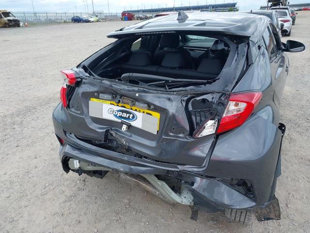 2019 TOYOTA C-HR DESIG