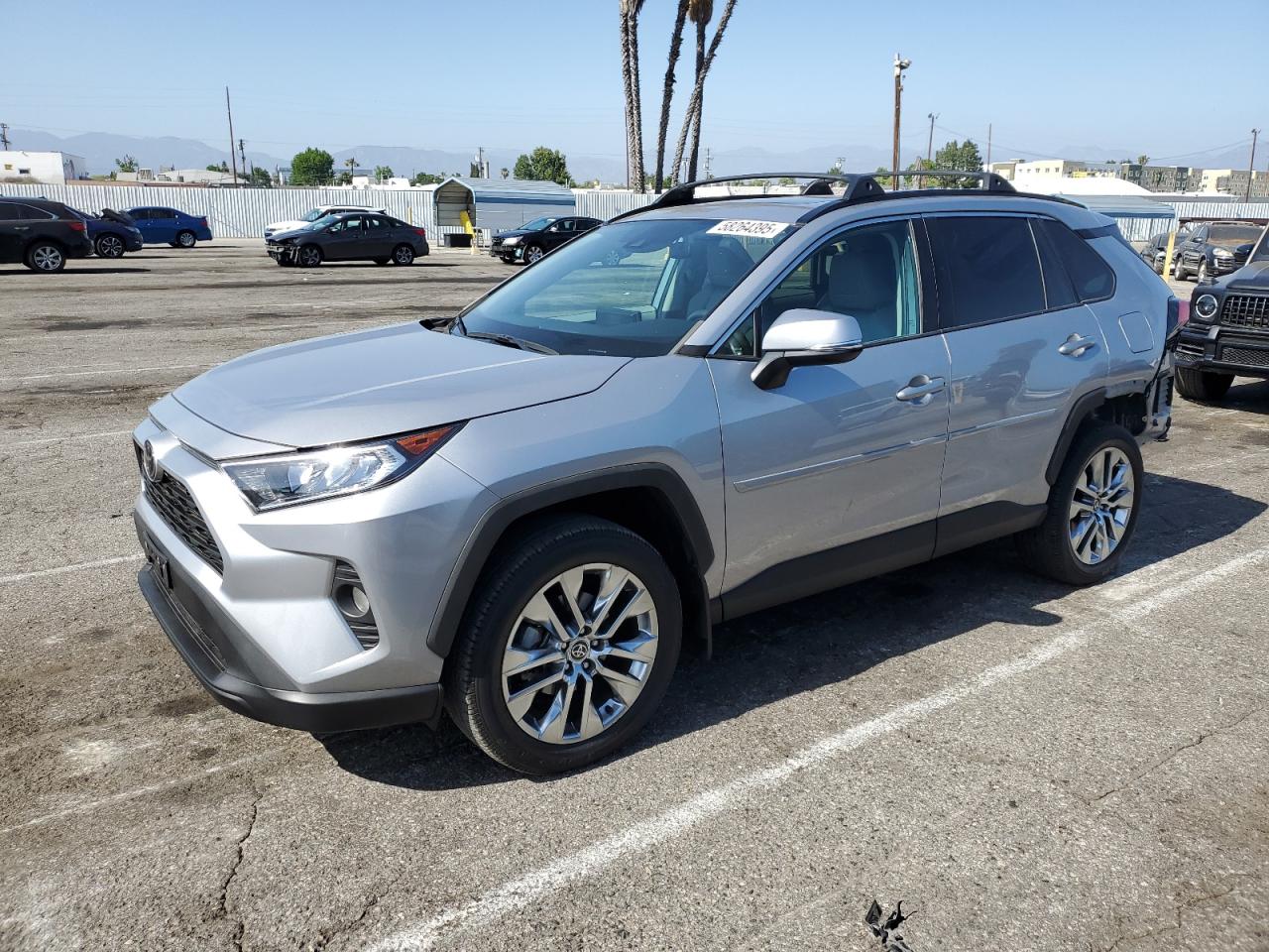 2021 Toyota Rav4 Xle Premium продається в Van Nuys, CA - Rear End