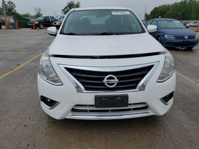  NISSAN VERSA 2018 Biały