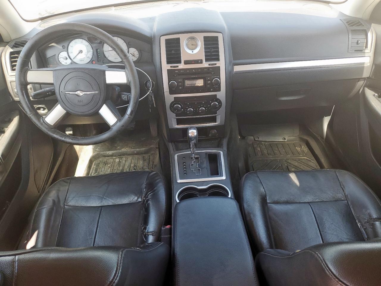 2010 Chrysler 300 Touring VIN: 2C3CA5CV6AH275825 Lot: 57561135