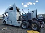 2016 Volvo Vnl Semi Truck na sprzedaż w Reno, NV - Rollover