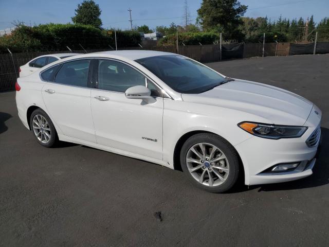 Седаны FORD FUSION 2017 Белый