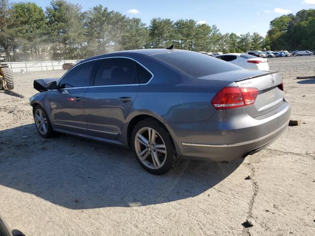  VOLKSWAGEN PASSAT 2013 Серый