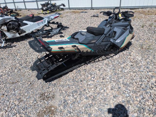 2022 SKIDOO SUMMIT X 8  