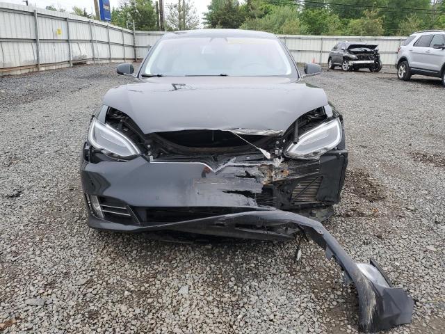  TESLA MODEL S 2018 Черный