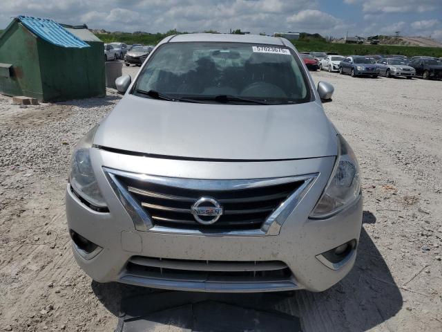  NISSAN VERSA 2016 Srebrny