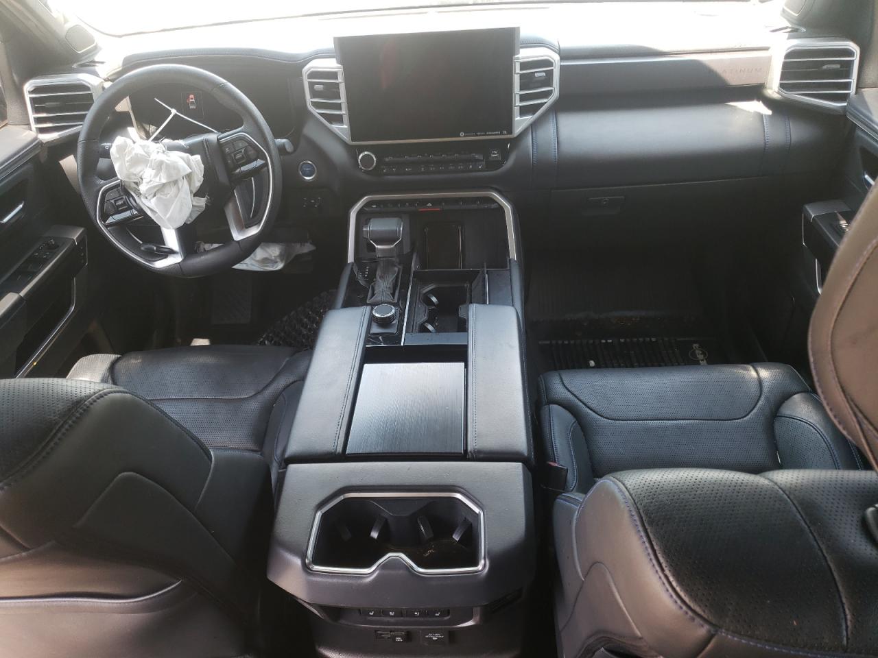 2022 Toyota Tundra Crewmax Platinum VIN: 5TFNC5DB2NX005270 Lot: 56390395