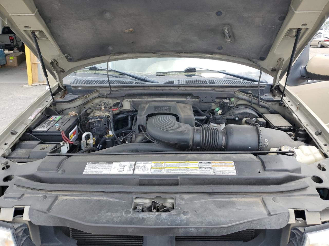 1999 Lincoln Navigator VIN: 5LMPU28L5XLJ08032 Lot: 57161235