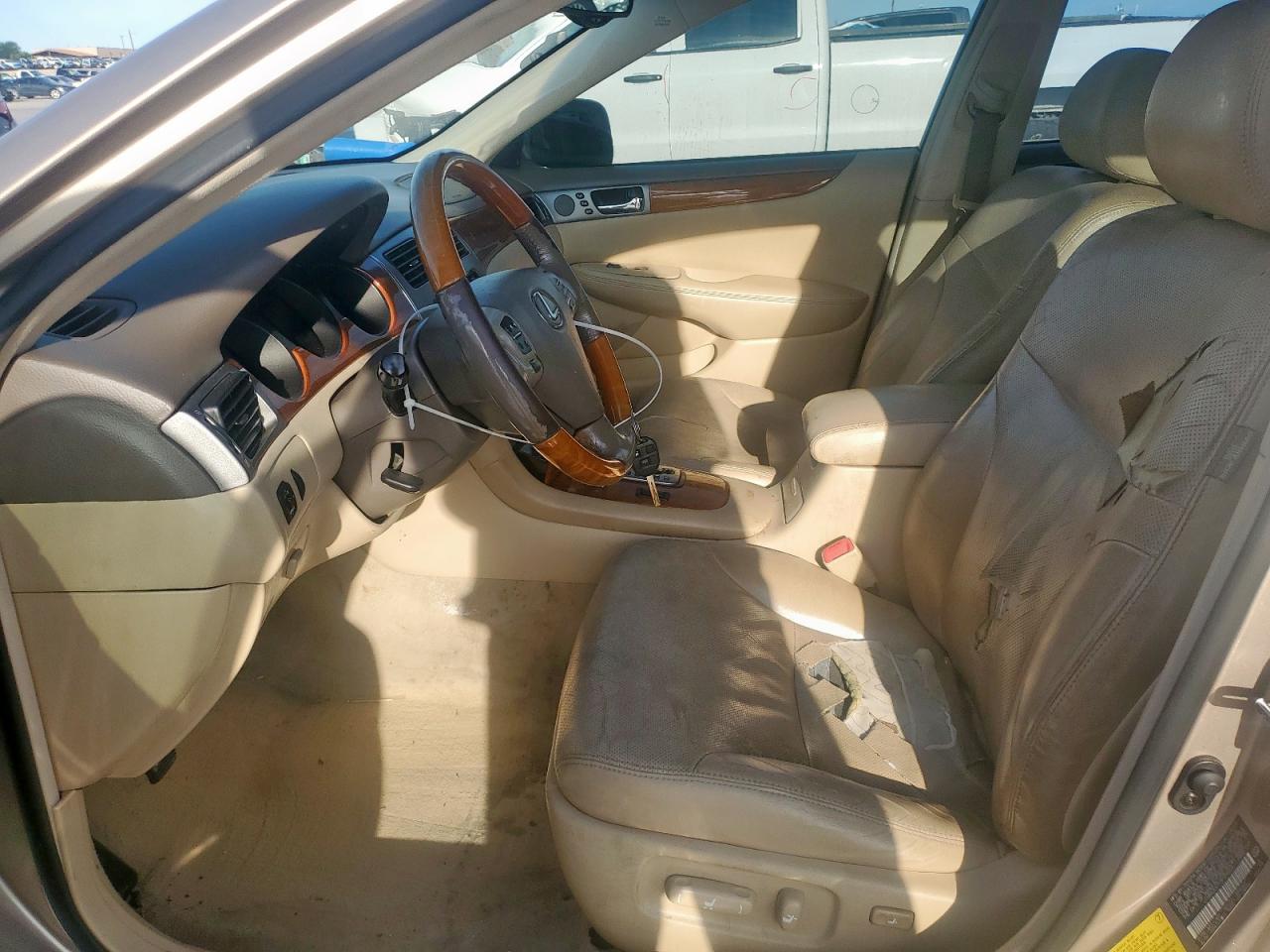 2005 Lexus Es 330 VIN: JTHBA30G155129667 Lot: 55358815