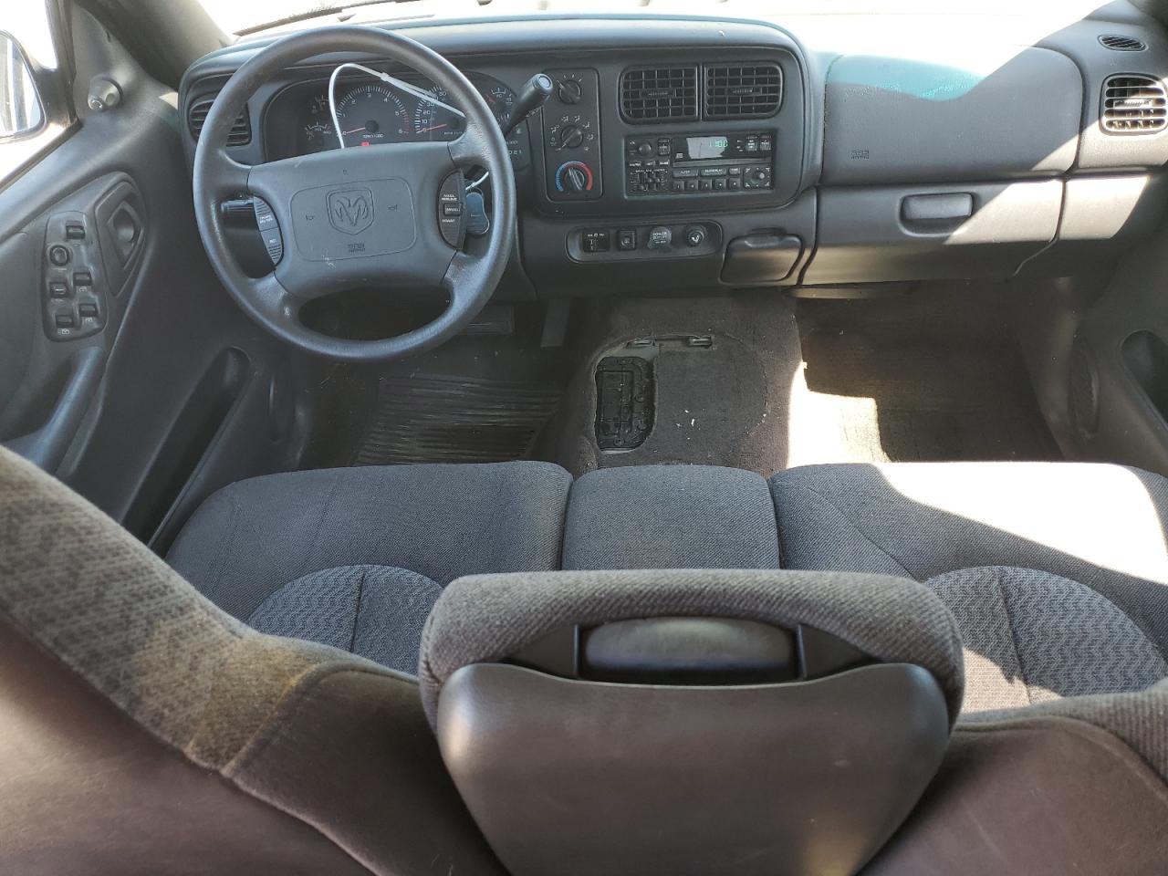2000 Dodge Durango VIN: 1B4HR28Y8YF251207 Lot: 56235745