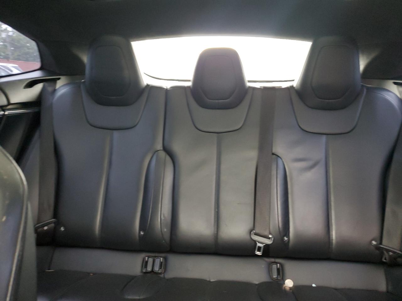 2015 Tesla Model S 85D VIN: 5YJSA1H24FFP78068 Lot: 57055275