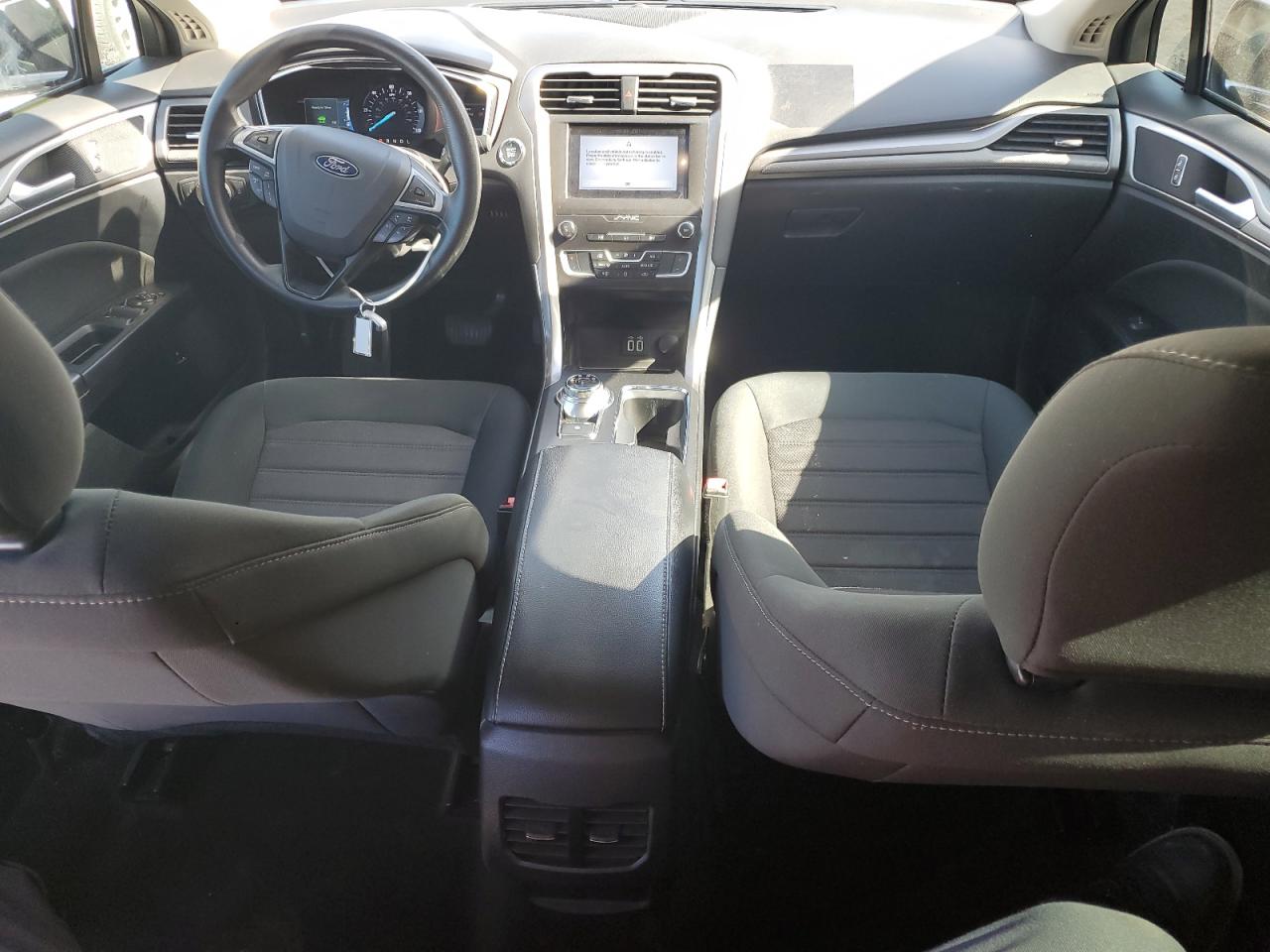 2019 Ford Fusion Se VIN: 3FA6P0LU8KR263950 Lot: 54025575