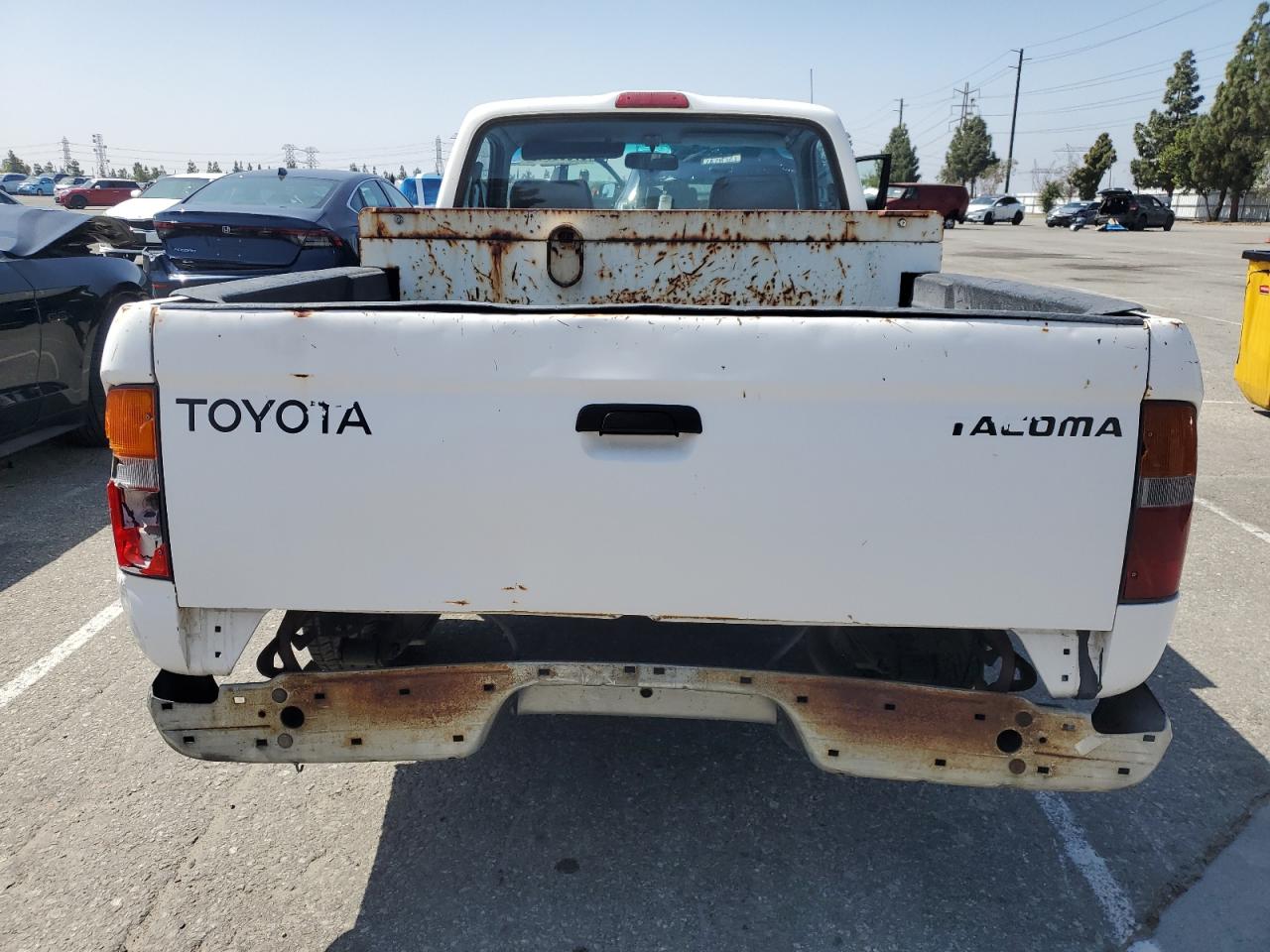 1999 Toyota Tacoma VIN: 4TANL42N5XZ561034 Lot: 57353745
