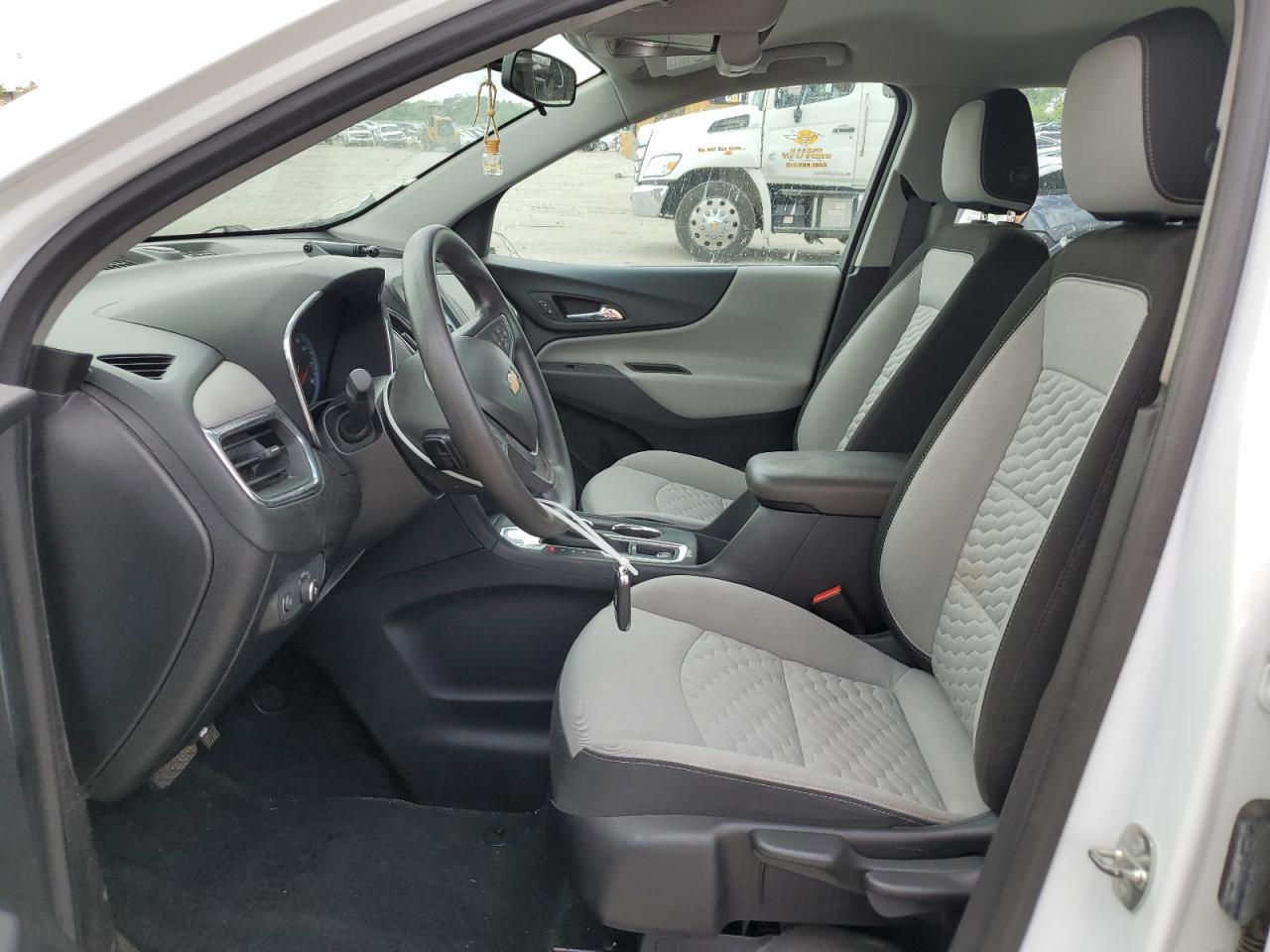 2018 Chevrolet Equinox Ls VIN: 2GNAXHEV5J6285538 Lot: 56920635