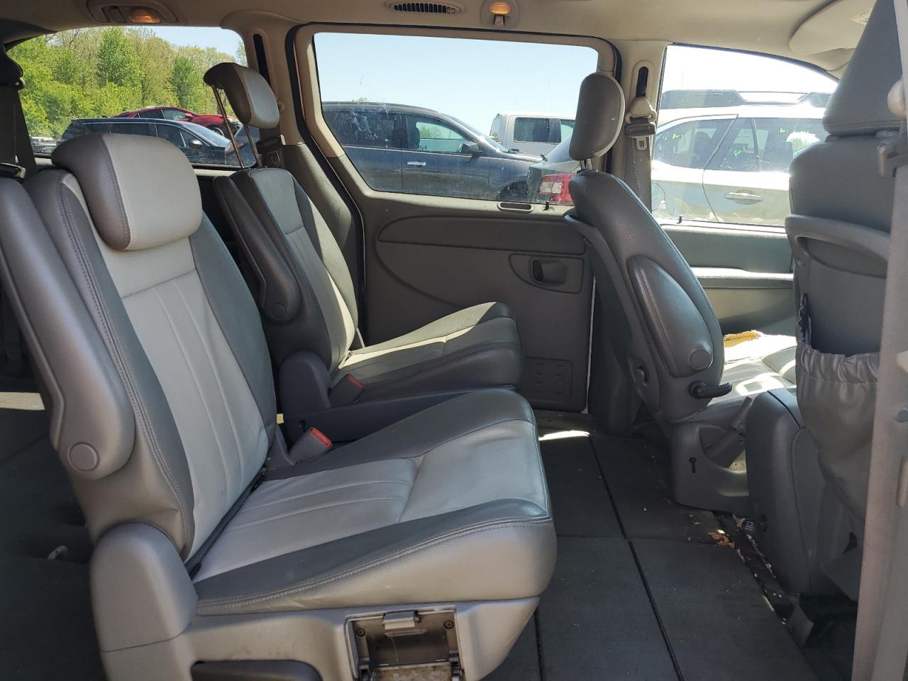 2007 Dodge Grand Caravan Sxt VIN: 2D4GP44L97R243556 Lot: 57317885