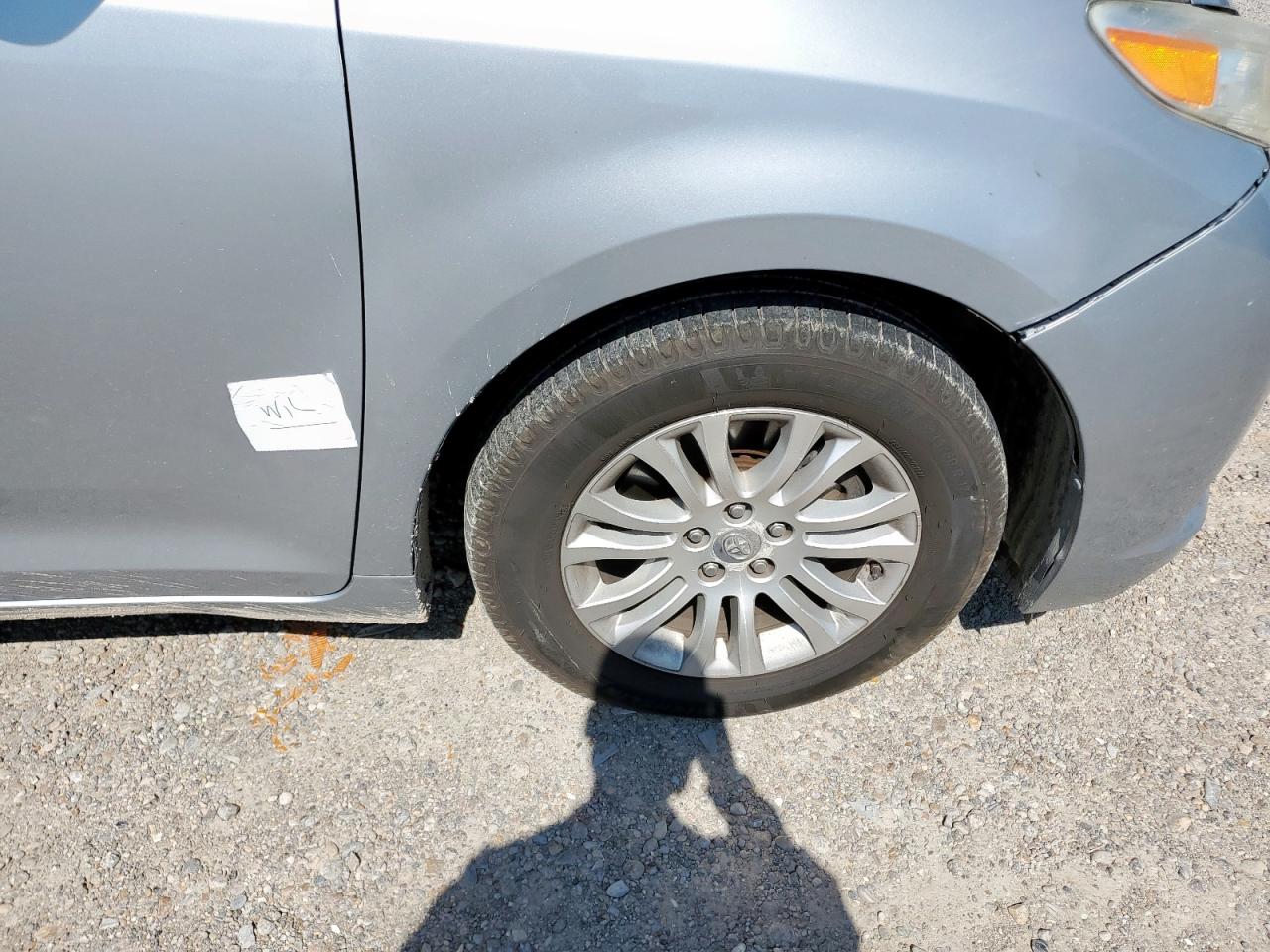 2015 Toyota Sienna Xle VIN: 5TDYK3DC3FS557753 Lot: 56789795