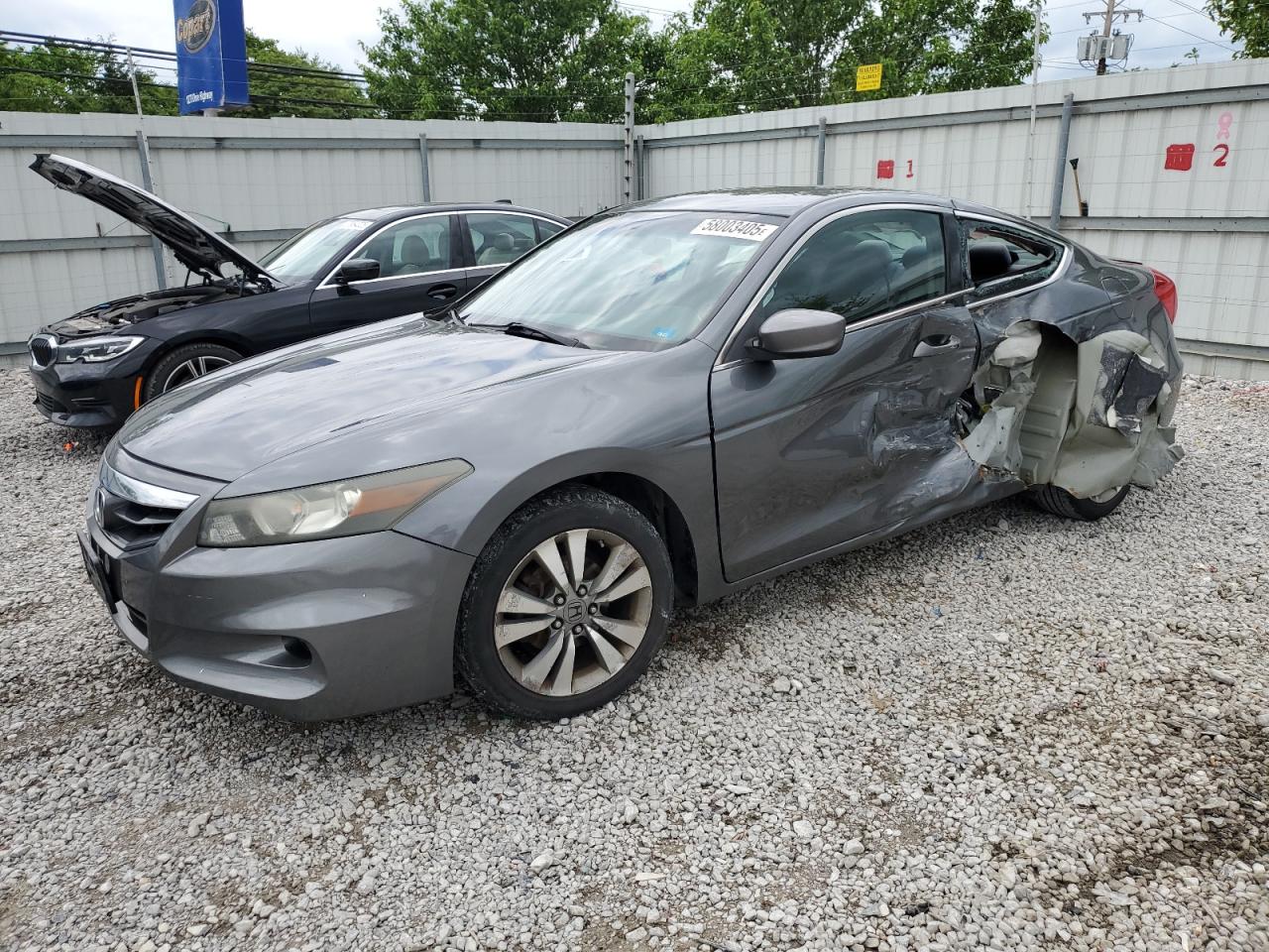 Walton, KY에서 판매 중인 2011 Honda Accord Lx-S - Side