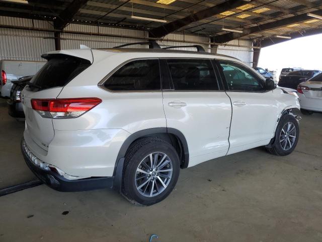  TOYOTA HIGHLANDER 2018 Белы