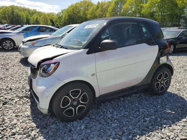  SMART FORTWO 2019 Czarny