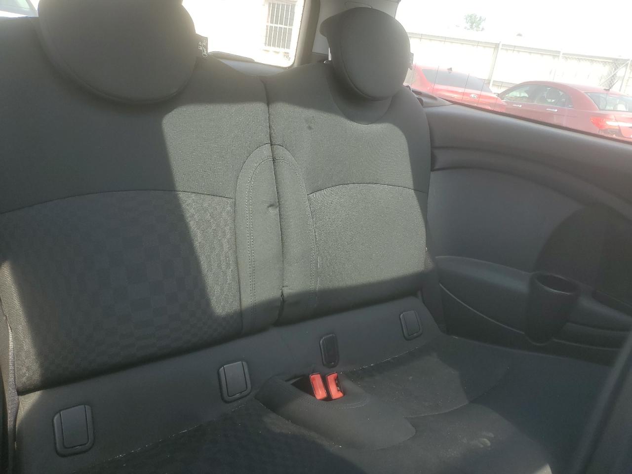 2010 Mini Cooper Clubman VIN: WMWML3C5XATX38726 Lot: 67310175